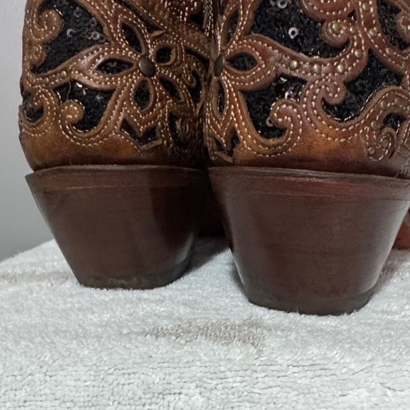 Corral Women's Tan & Black Glitter Inlay Ankle Boots - Picture 6 of 10